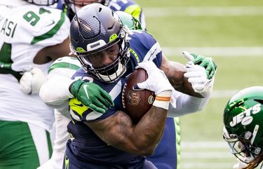 A day before his birthday, Seahawks' DK Metcalf grabs a touchdown and a  penalty for hijacking a TV camera