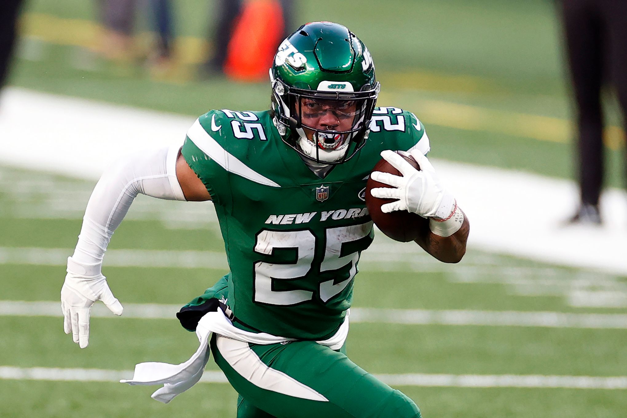 Jets RB Ty Johnson went from sending emails to scoring TDs