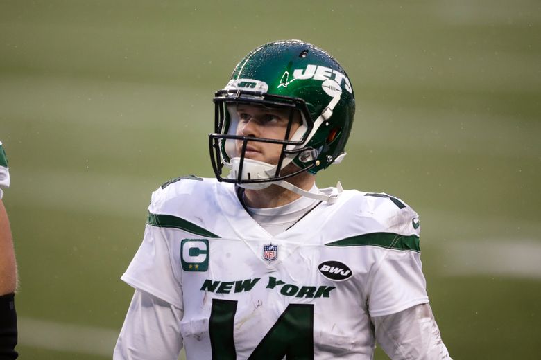 Jets failed QB Sam Darnold despite his own issues