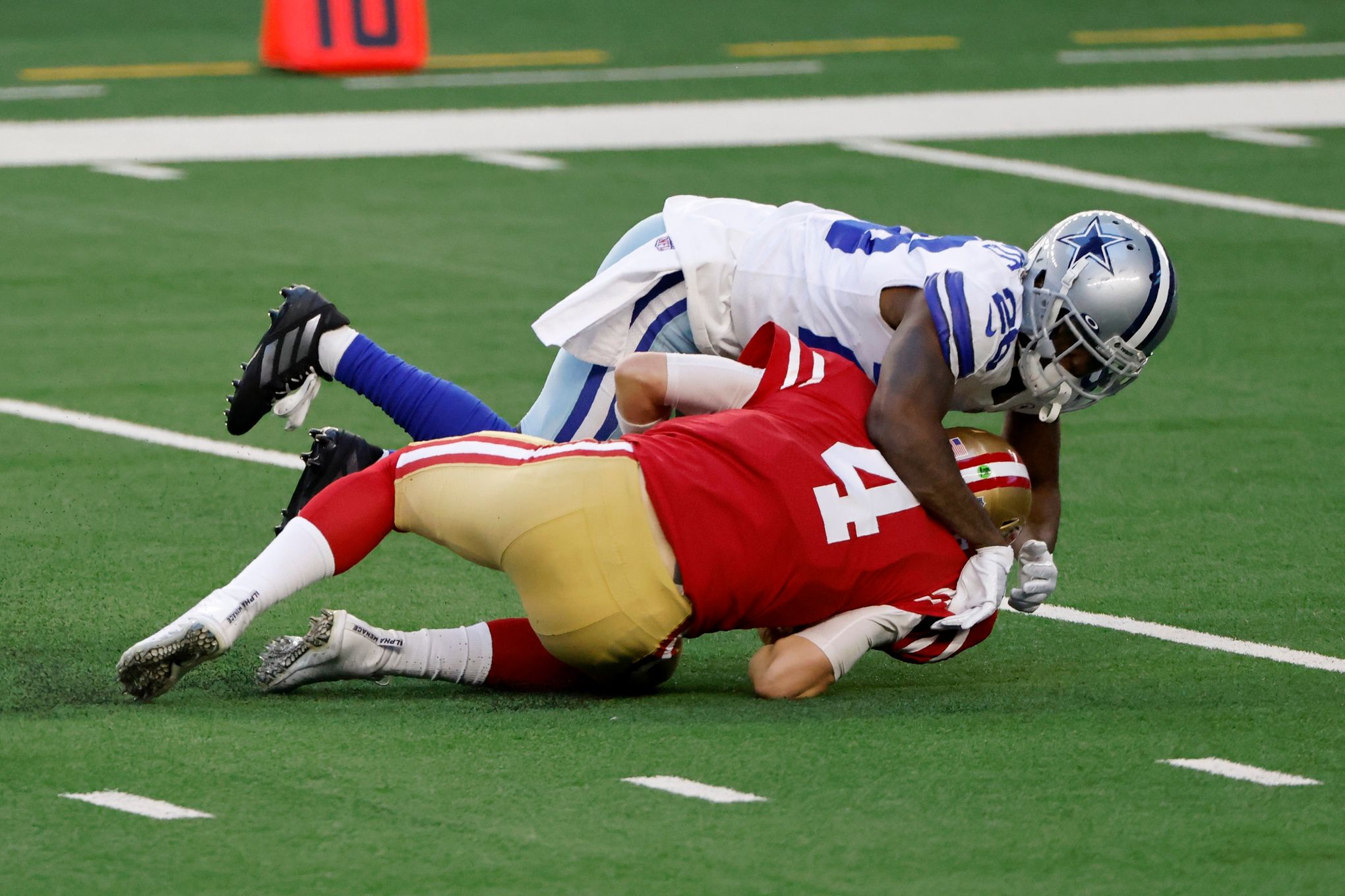 Dallas Cowboys defense becomes thieves as they beat 49ers 41-33