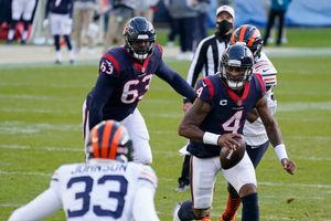 Trubisky outplays Watson, Bears stop skid, beat Texans 36-7