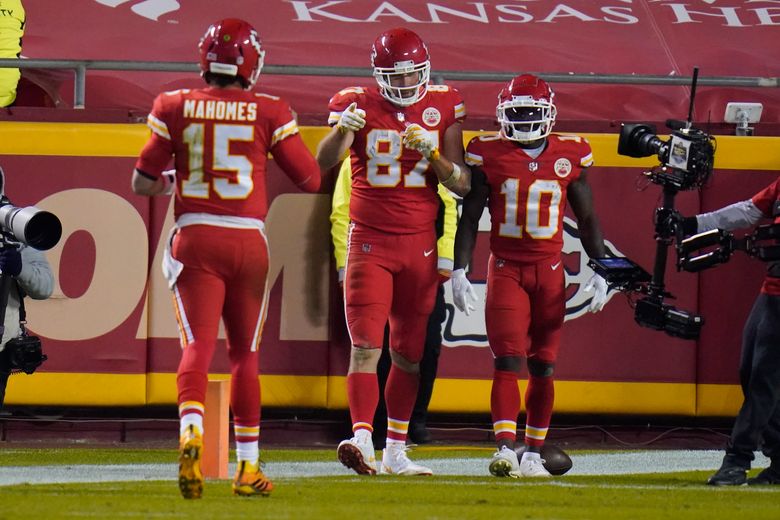 Patrick Mahomes, Travis Kelce amongst 'all time' best, says Tony Gonzalez