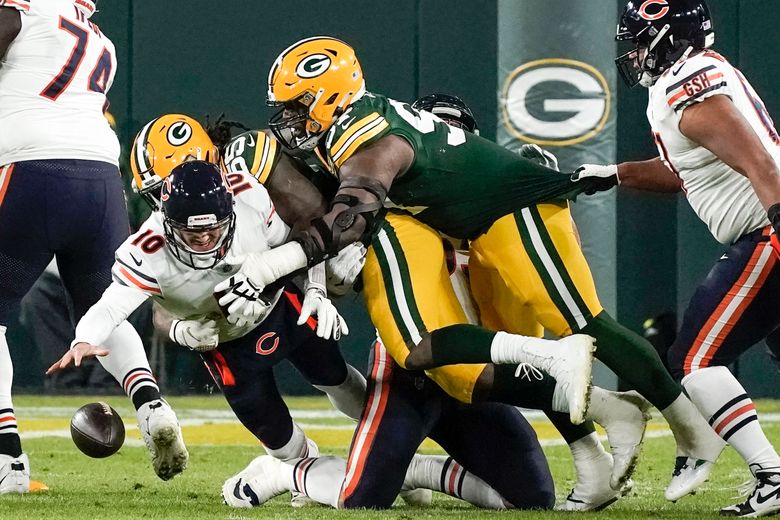 Packers recover from 13-point deficit, beat Bears for 8th straight