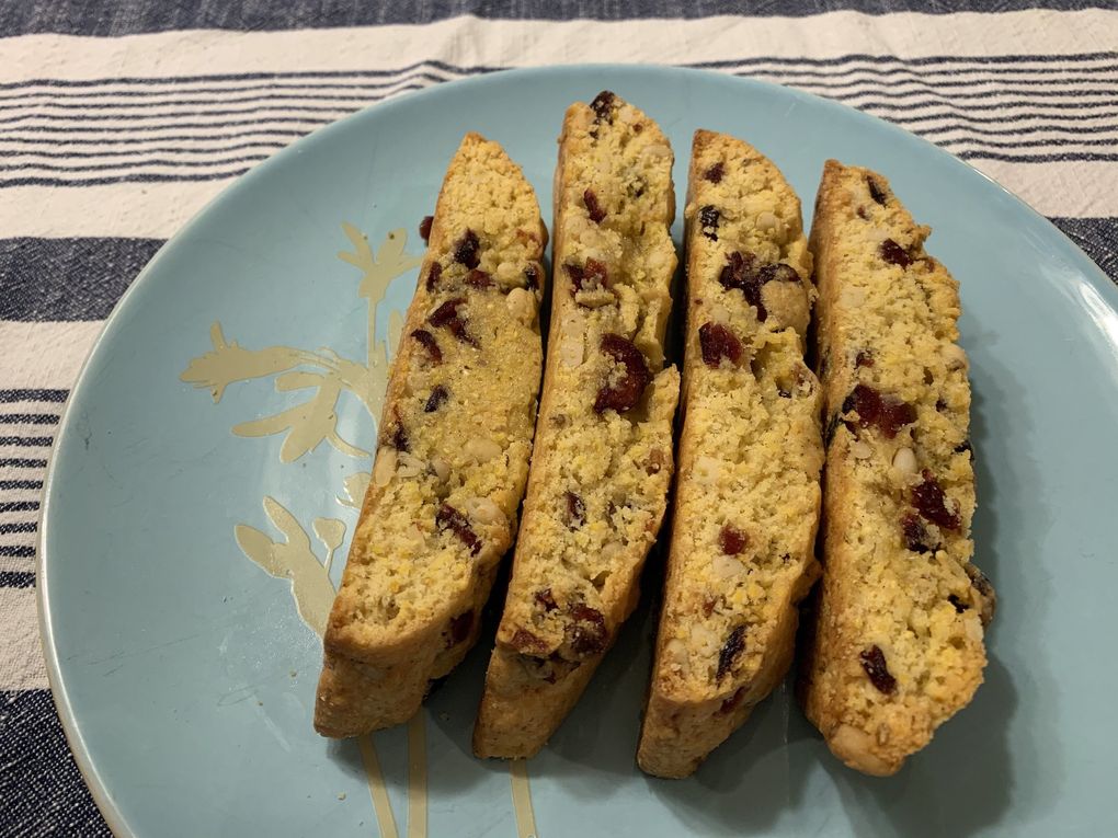 Biscotti, Italian twice-baked cookies, make great snacks. (Rebecca Davis-Suskind)