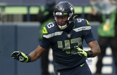 An Open Letter to Seattle Seahawks Defensive End Carlos Dunlap - Sports  Illustrated Cincinnati Bengals News, Analysis and More