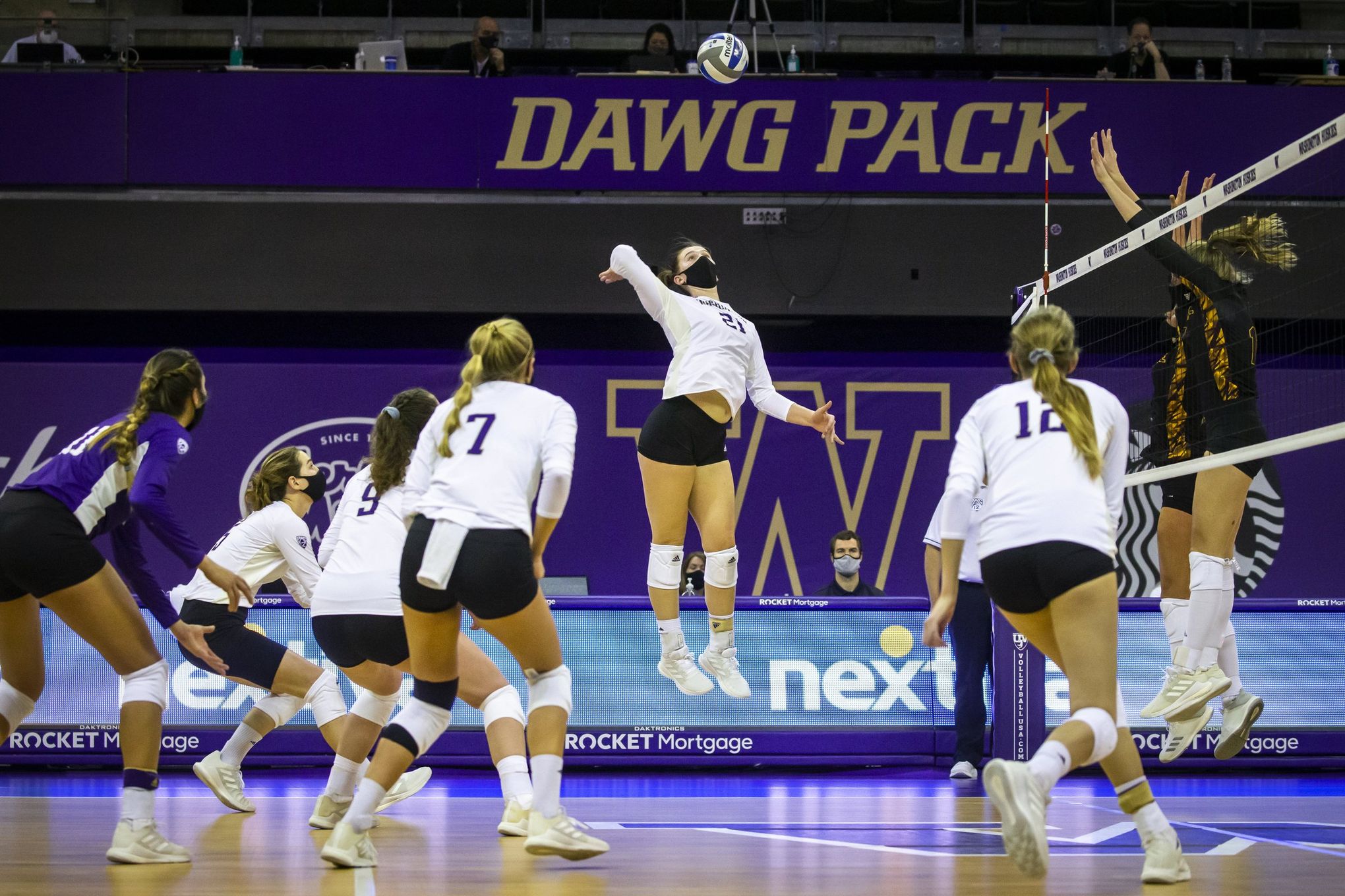 Husky volleyball team avenges seasonopening loss to Arizona State with