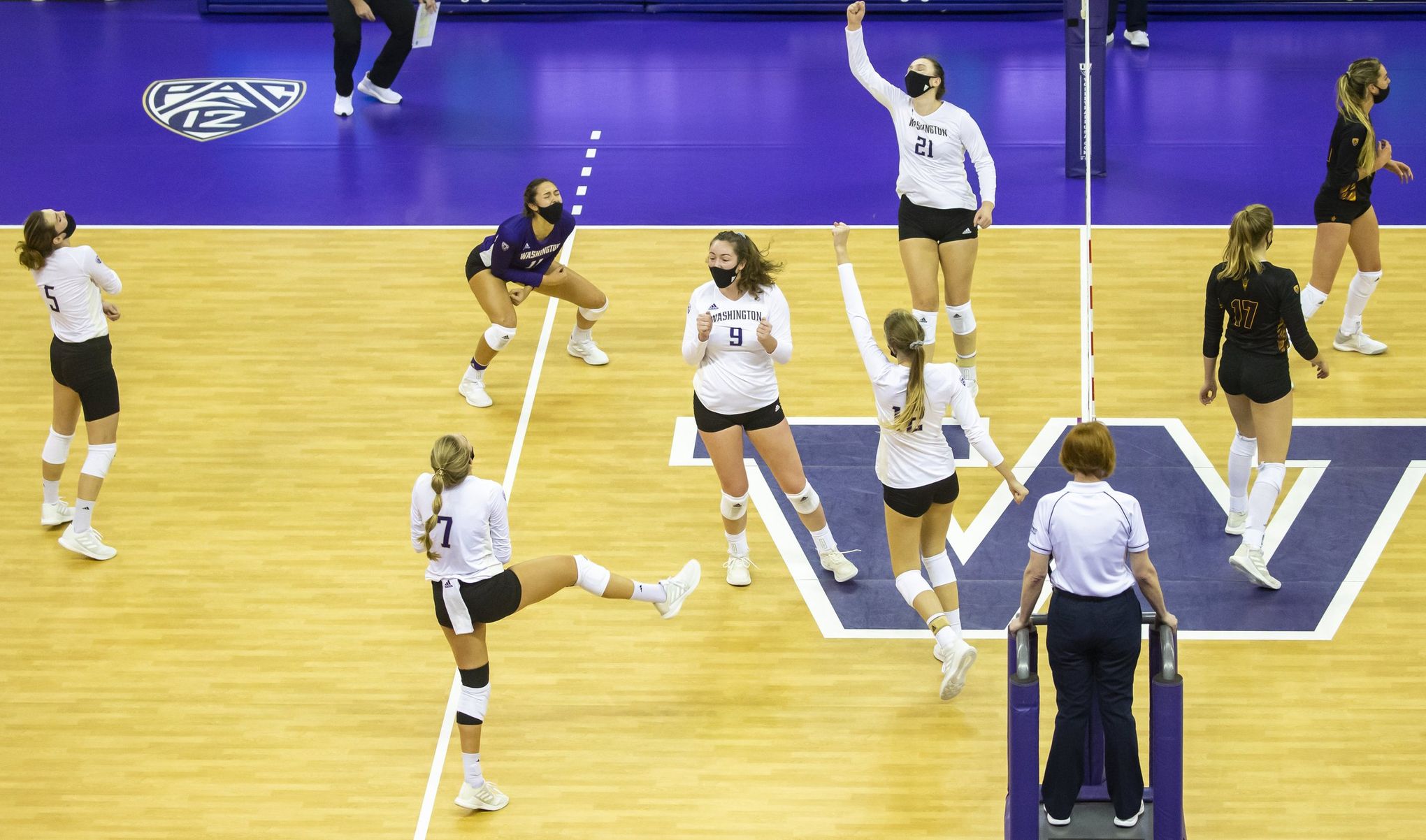 Husky volleyball team avenges seasonopening loss to Arizona State with