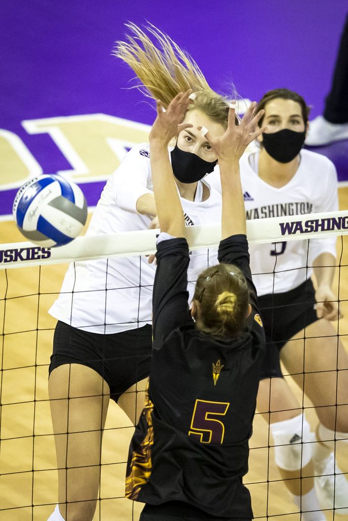 Husky volleyball team avenges seasonopening loss to Arizona State with