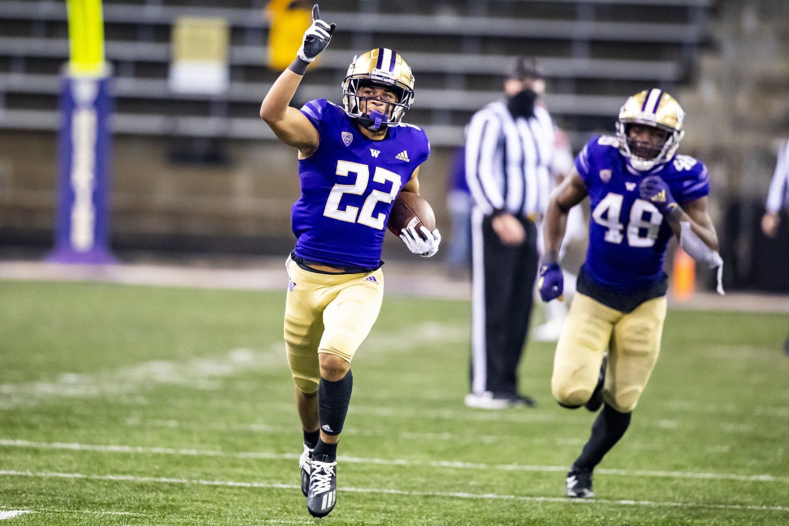 washington huskies football uniforms 2021