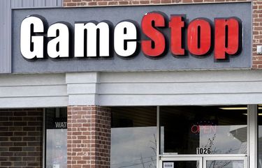 GameStop staff making $11 an hour find day traders tone-deaf | The ...