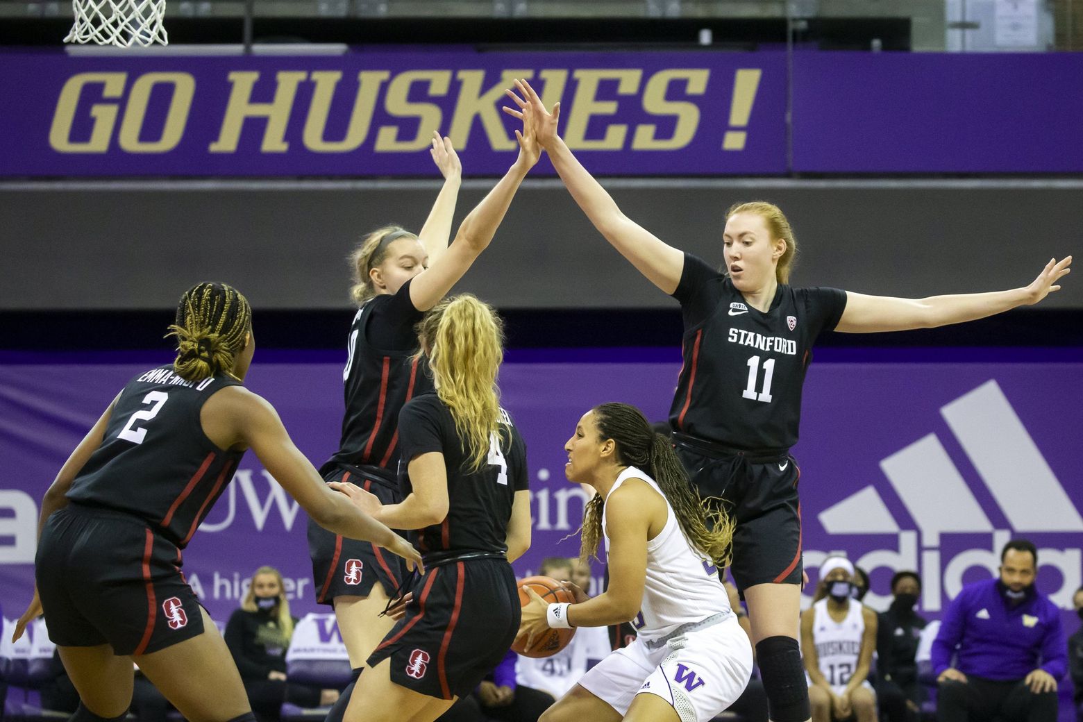 UW WBB Huskies Score Big, 2023 Elite PG Sayvia Sellers Commits »