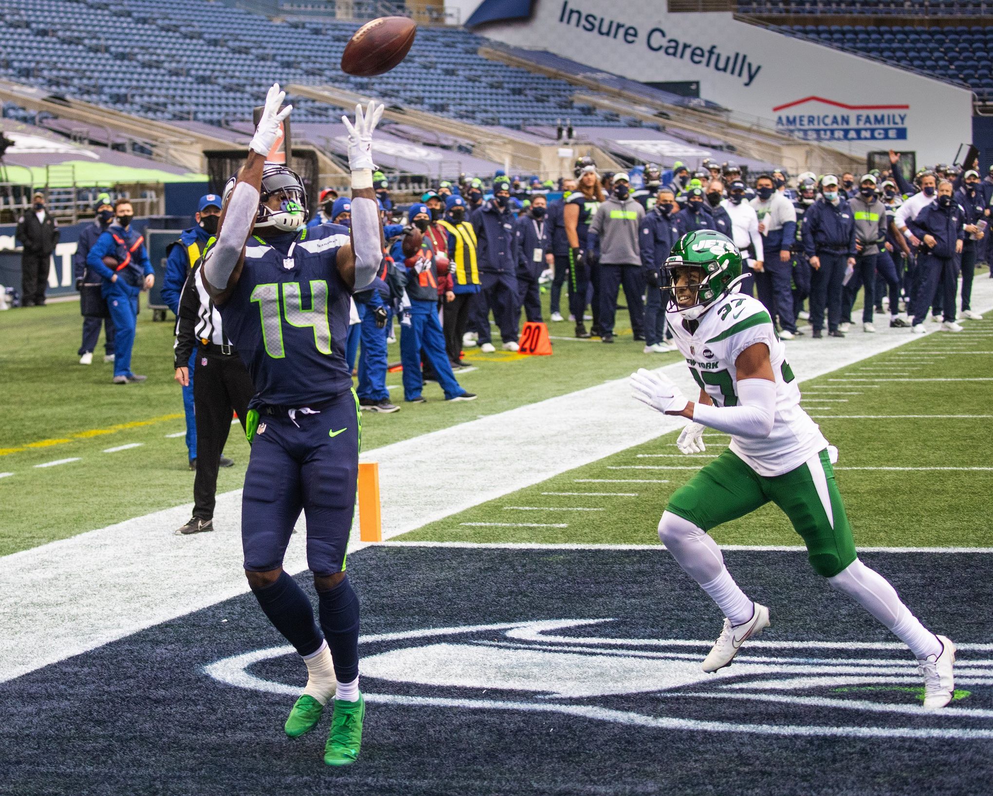 How phenomenal Seahawks WRs Tyler Lockett and DK Metcalf are