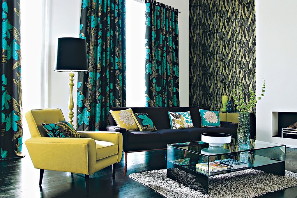 Seattle interior designer Stephanie Sykes recommends that homeowners select window treatment fabrics and styles that express their personalities and reflect how they live. (Getty Images)