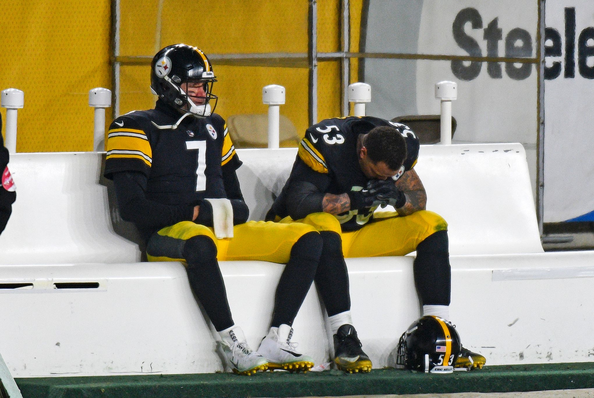 Steelers to sit Roethlisberger for finale against Browns