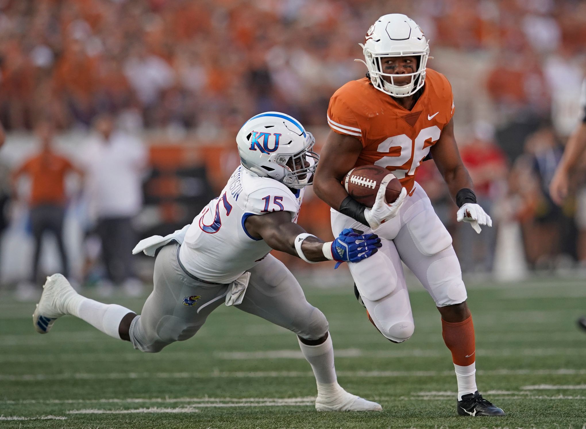 Texas freshman RB Keaontay Ingram officially ruled out vs. USC