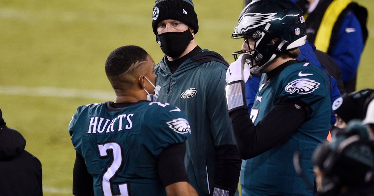 Carson Wentz hopeful Eagles tenure doesn't end, QB mulling Philly future,  per report 