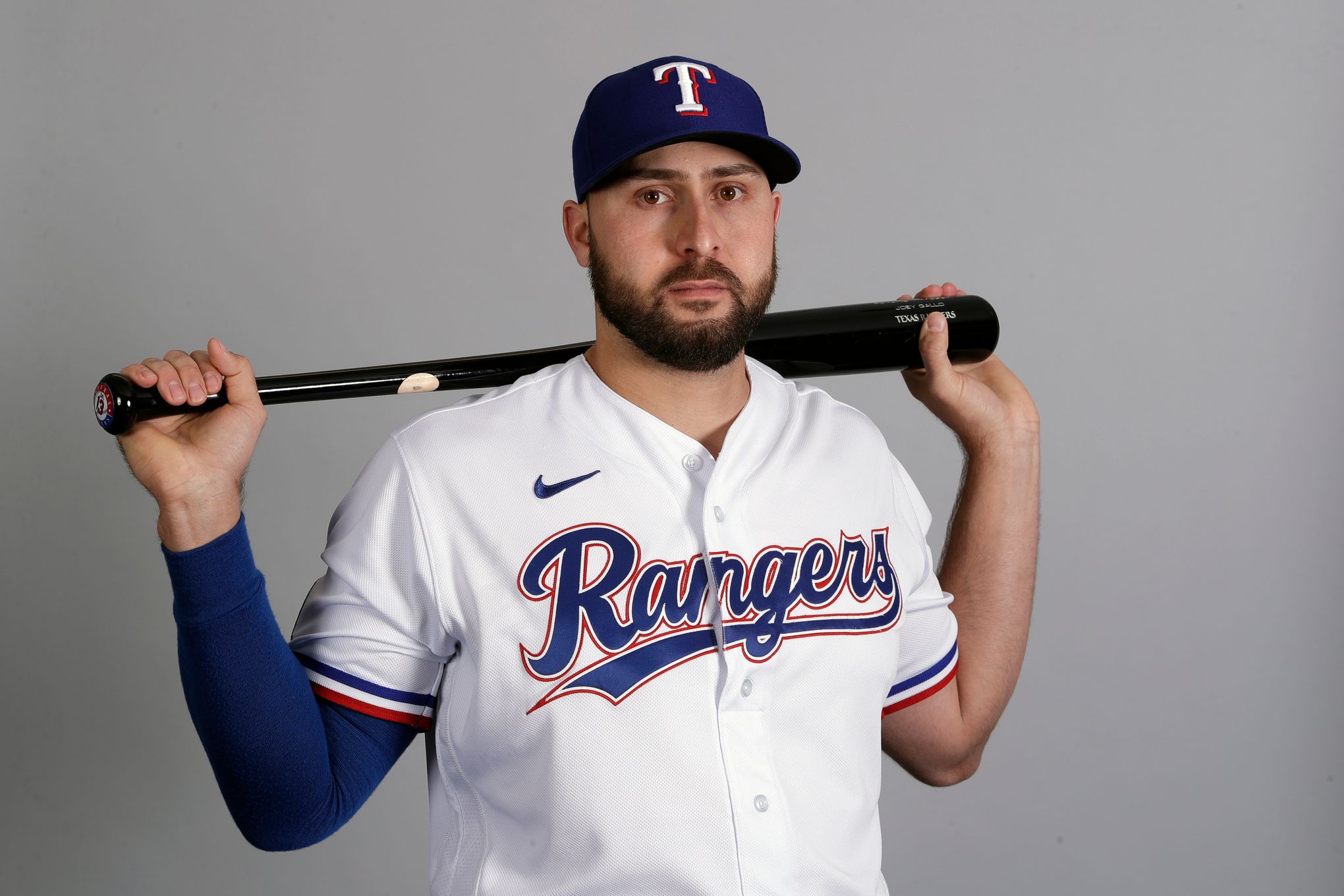 Joey Gallo wins 2021 Gold Glove Award for right field