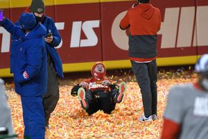 Reigning champion Chiefs dump Bills in AFC championship game – The Denver  Post