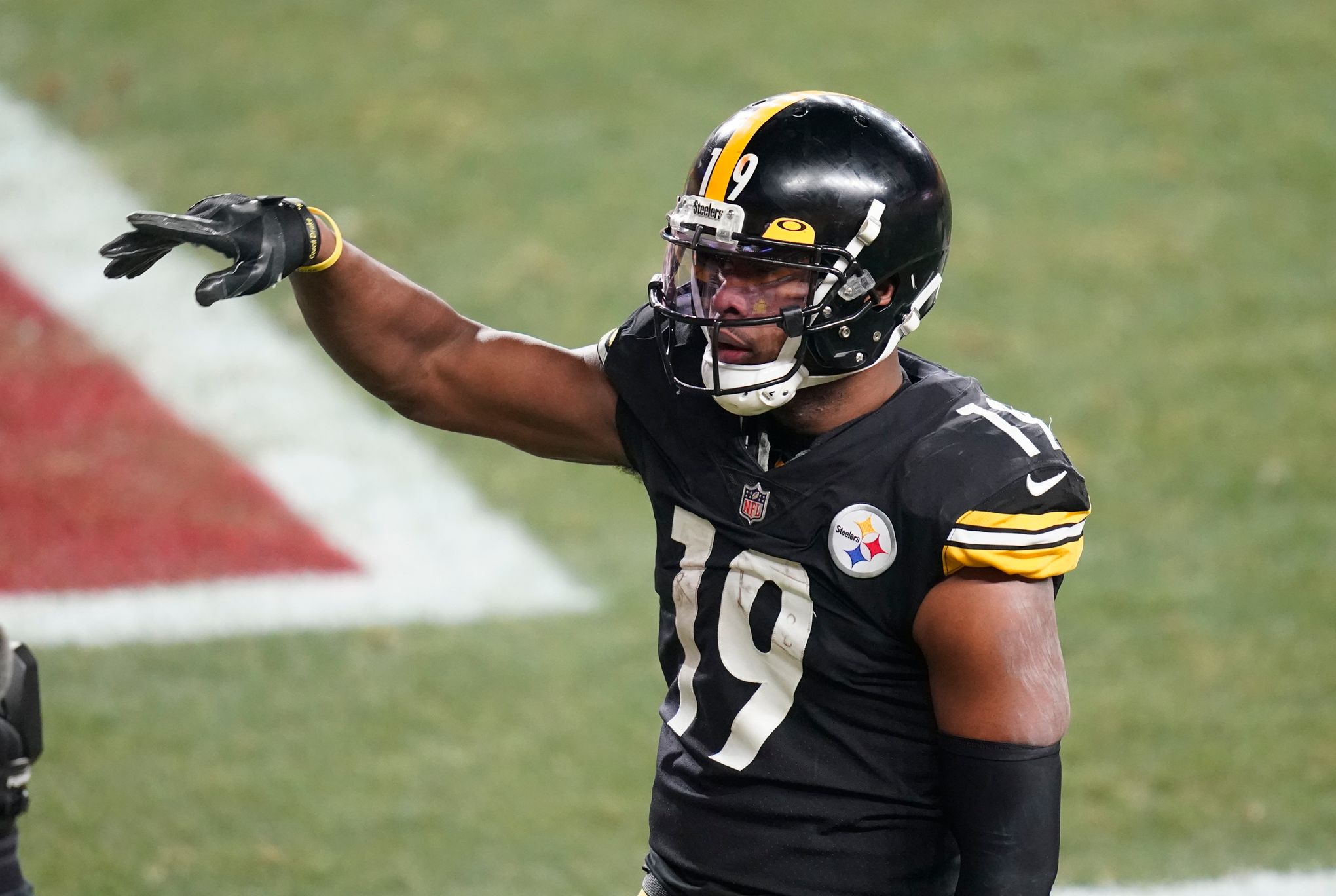 Steelers' JuJu Smith-Schuster gave Bills 'extra fire' with logo dance