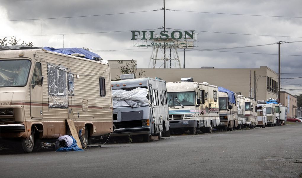 Motorhomes line Fourth Avenue South in SODO. (Steve Ringman / The Seattle Times)