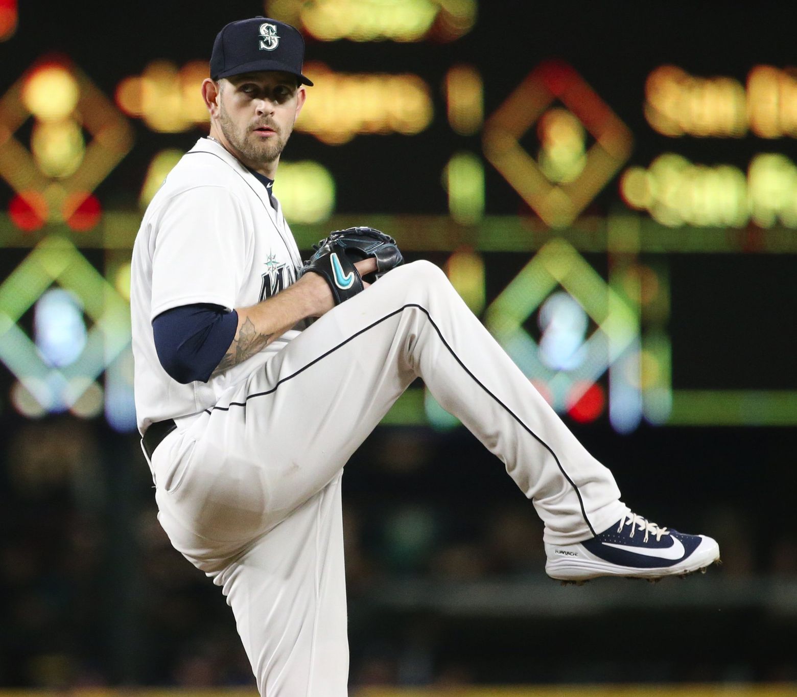 Yankees reach out to Mariners to check on the availability of lefty James  Paxton