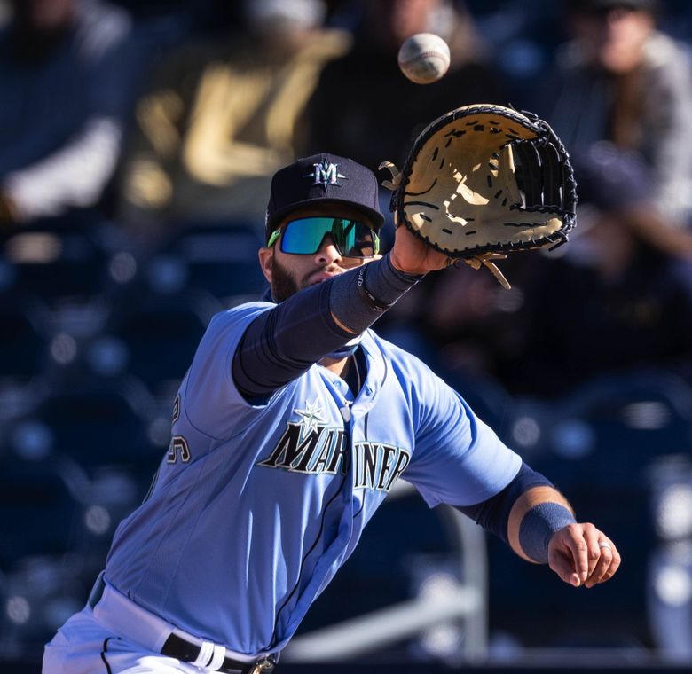 Mariners take on the Padres in the first spring training game of