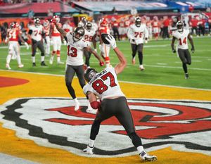 Omaha's Shaq Barrett sacks Mahomes twice, Buccaneers win Super Bowl 31-9