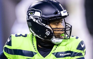 Russell Wilson wants Seahawks throwback uniforms, and he might get