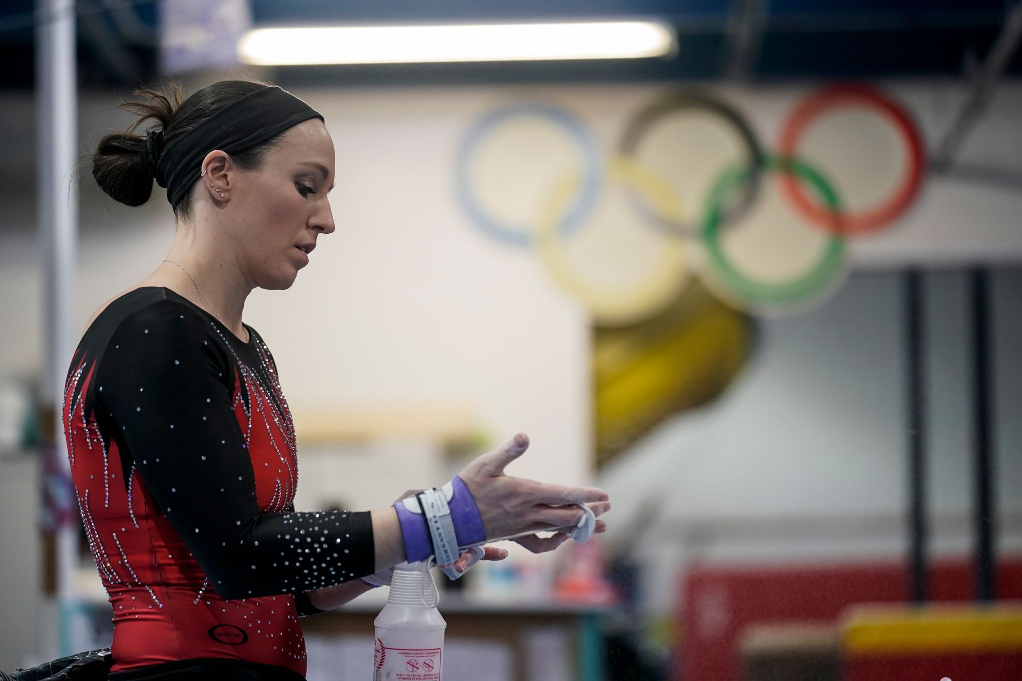 https://images.seattletimes.com/wp-content/uploads/2021/02/urn-publicid-ap-org-2270614a42dbd9eb2dd4842501e6fc16Chellsie27s_Chase_Gymnastics_16729.jpg?d=2040x1360