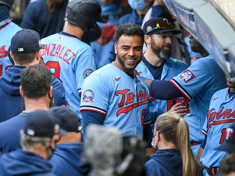 Loss of Nelson Cruz leaves leadership void with Twins