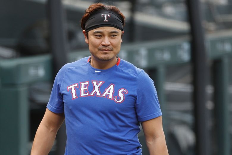 Shin-Soo Choo signs with the Texas Rangers