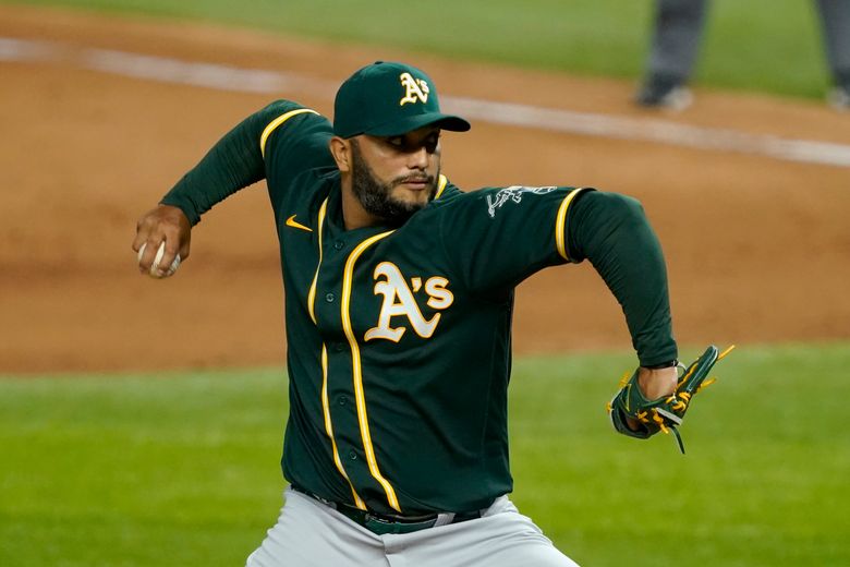 Oakland A's sign reliever Sergio Romo to one-year contract