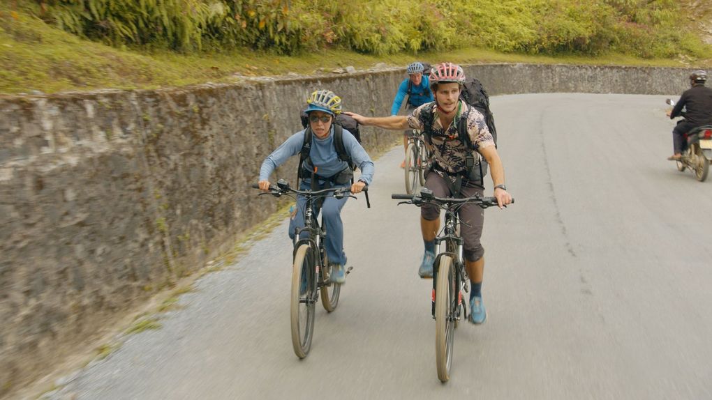 “Race to the Center of the Earth” follows Team Southeast Asia up a hill to the Heaven’s Gate lookout in Vietnam. (Ryan O’Donnell / National Geographic)
