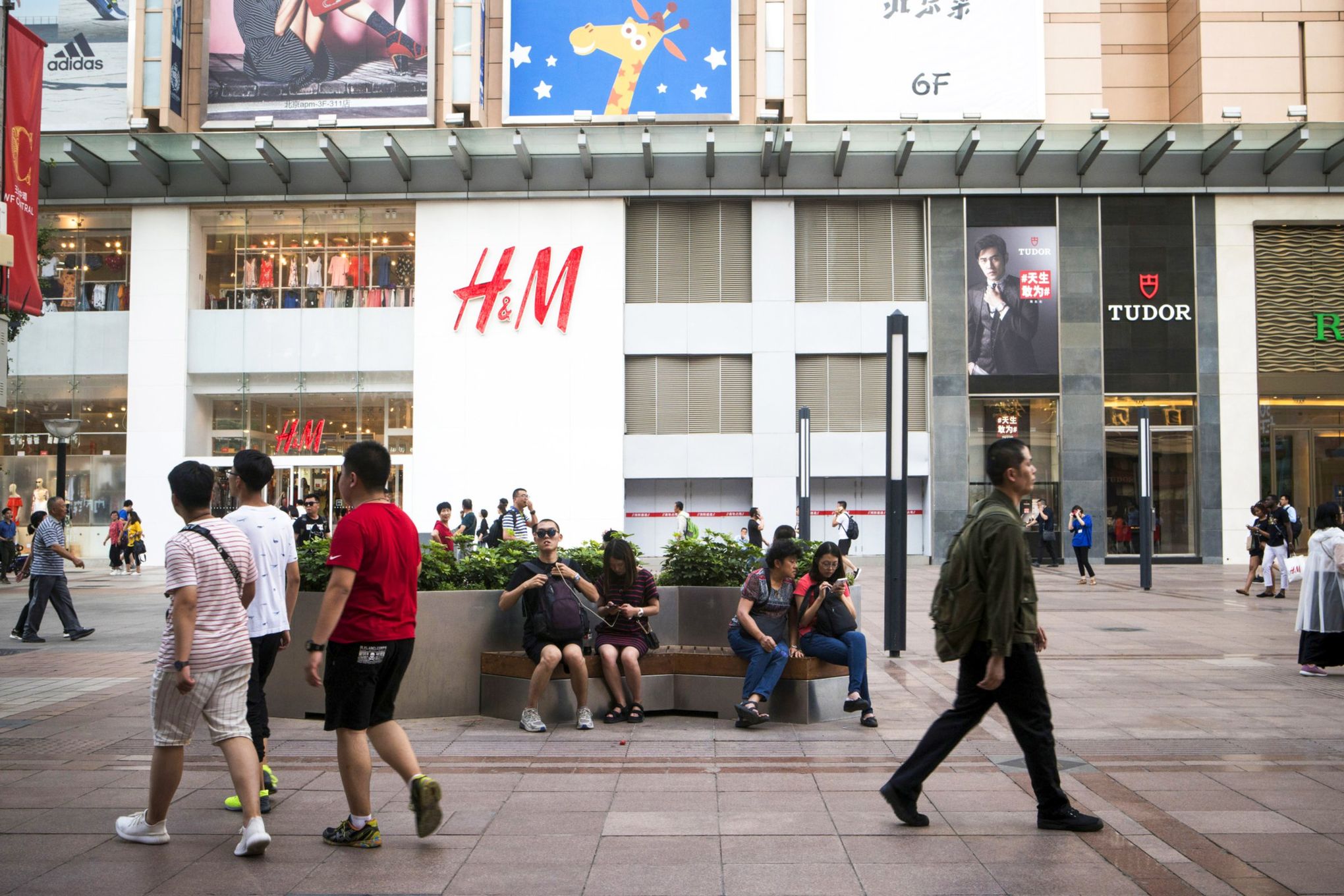 H&M Faces a Boycott in China Over Statement on Uyghurs - The New