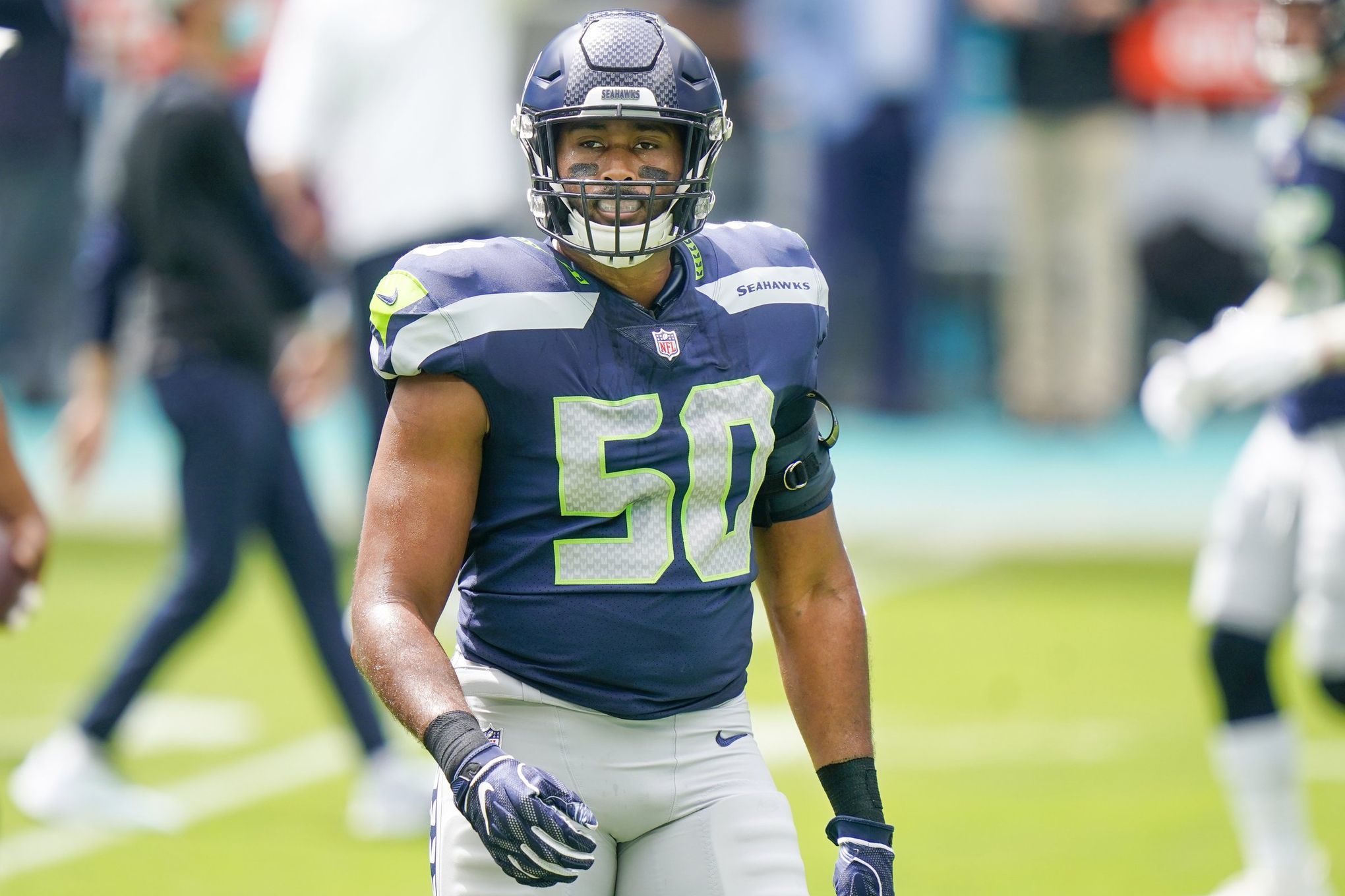 Raiders outside linebacker K.J. Wright (34) holds on to the football before  an NFL football gam …