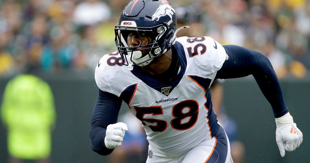 Von Miller stars in his return to the field for the Denver Broncos