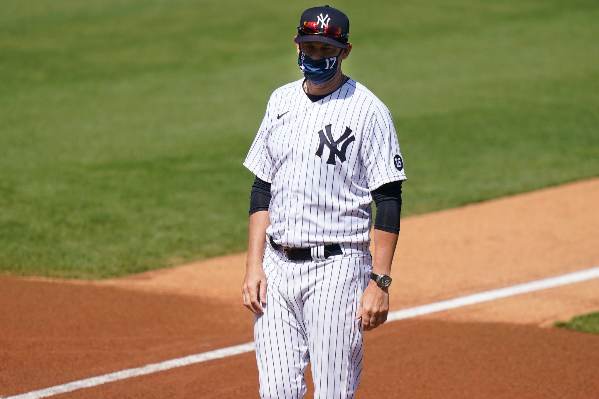 Aaron Boone's Yankees play like they're managing themselves