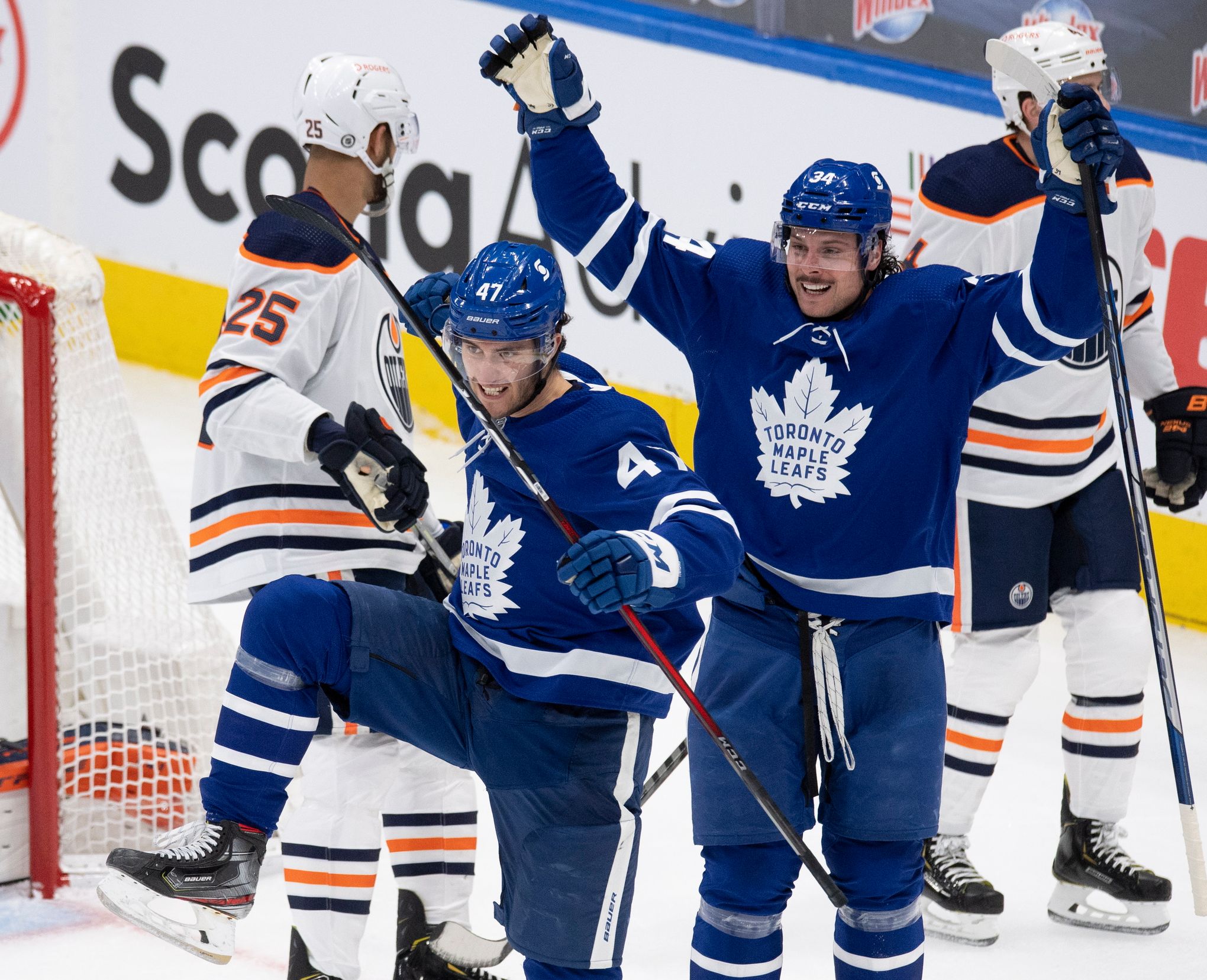 Auston Matthews rises to the moment with overtime winner for Maple
