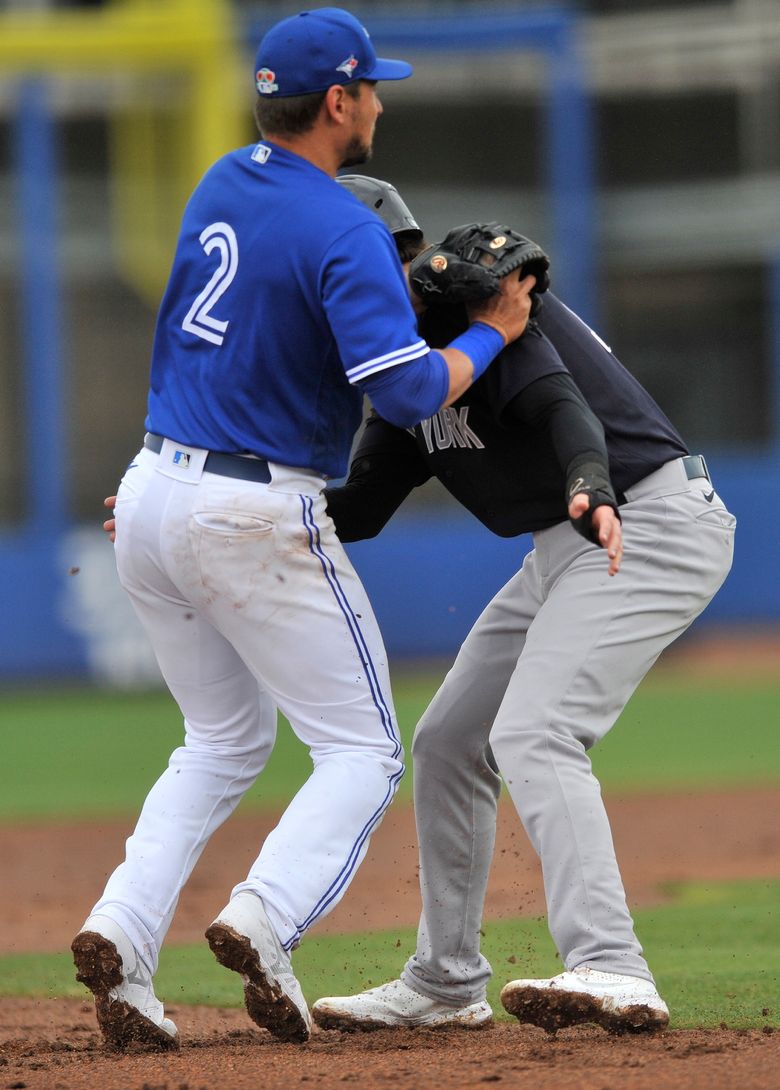 Joe Panik to be added to Blue Jays' big league roster | The Seattle Times