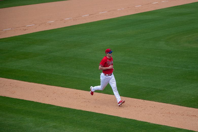 Rhys Hoskins, No. 17, makes big-league debut for Phillies in left field