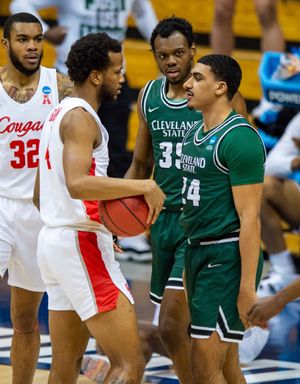 Houston beats Cleveland State 87-56 as Sampson ties Wooden