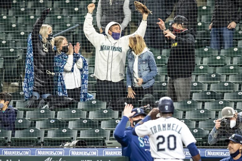 Seats in Seattle; Kids Club goes to Mariners game, Sports