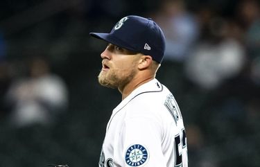 Mariners rookie Will Vest able to check off one of major goals in