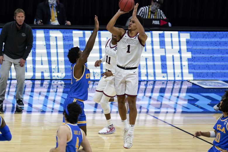 Buzzer-beater stuns Illini Bluffs one game from IHSA basketball state finals