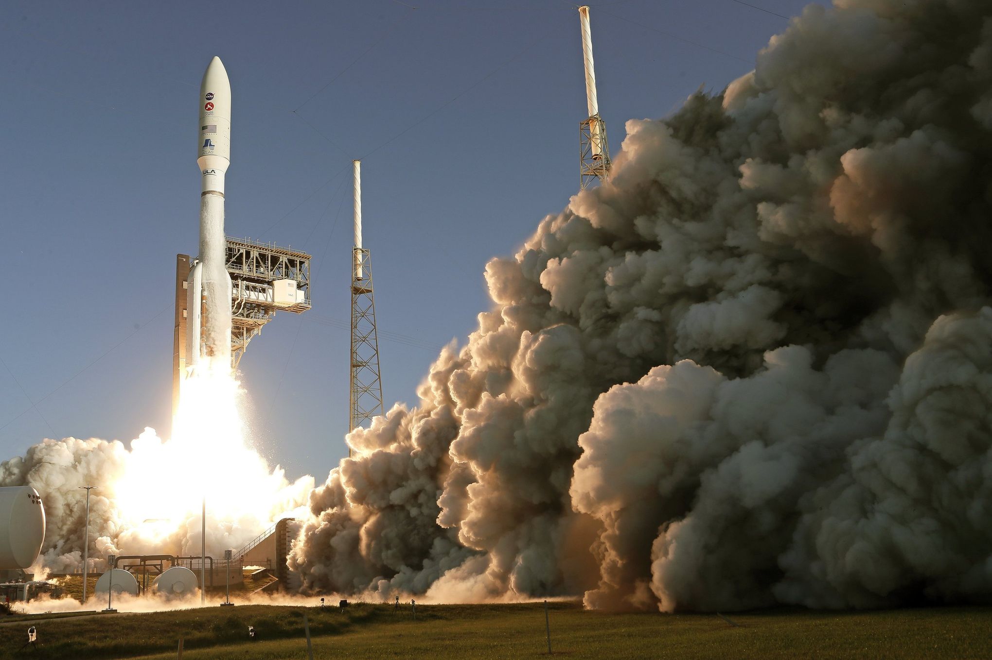 buys SpaceX rocket launches for Kuiper satellite internet project