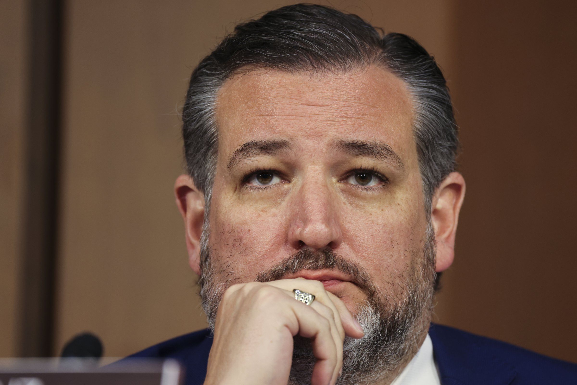 Ted Cruz maintains ties to right wing group despite its extremist