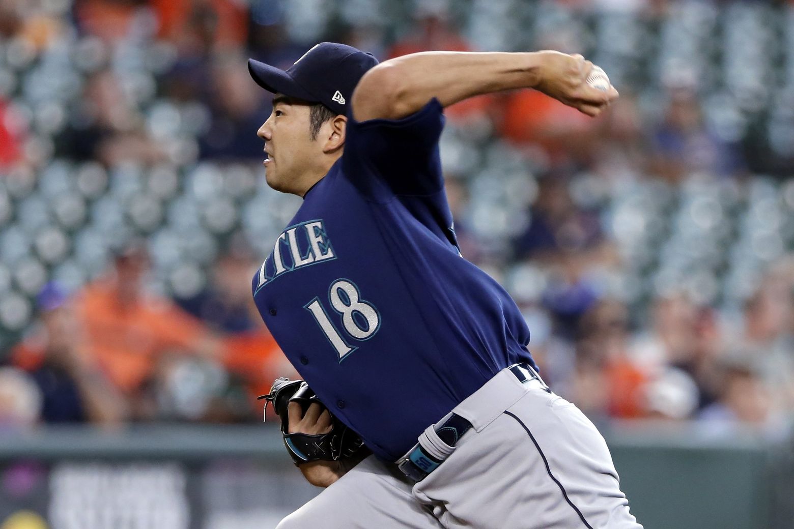 Yusei Kikuchi flirts with a no-hitter in Mariners' 1-0 win over