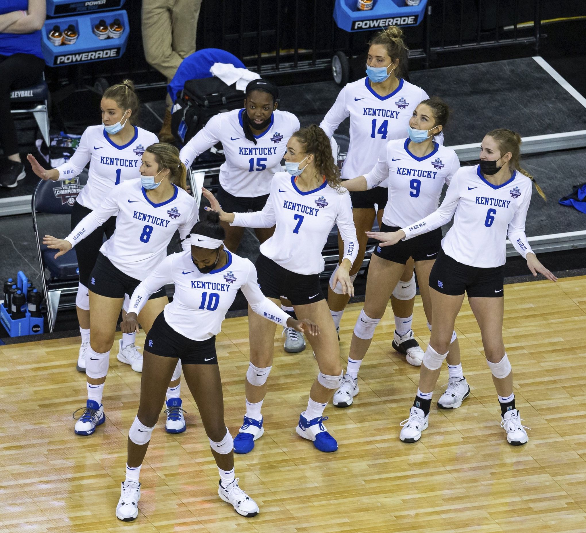 Magic runs out for UW volleyball in Final Four loss to Kentucky The