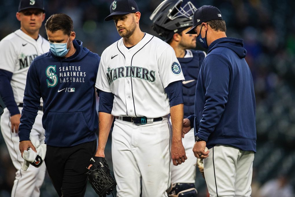 A disappointed James Paxton leaves the game in the second inning against the White Sox with an unknown injury. The Chicago White Sox played the Seattle Mariners Tuesday, April 6, 2021 at T-Mobile Park in Seattle, WA. 216787 (Dean Rutz / The Seattle Times)