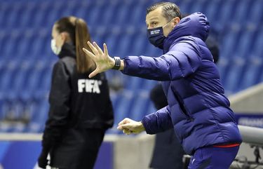 United States head coach Vlatko Andonovski directs his team during the second half of an international friendly women’s soccer match between the United States and France in Le Havre, France, Tuesday, April 13, 2021. (AP Photo/David Vincent) XDD117 XDD117